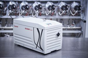 Neue Vakuumpumpe ECODRY 25 und 35 plus – kompakt, ergonomisch, energieeffizient